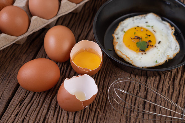 How Much Protein Is in an Egg? (Plus 7 Snacks That Beat It)