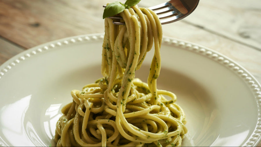 A balanced meal with complex carbohydrates and protein on a wooden surface showing the kind of eating that helps resolve healthy diet fatigue without cutting out food groups entirely.